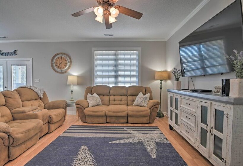 Large Home W/ Hot Tub & Pool: 500 Ft To The Beach