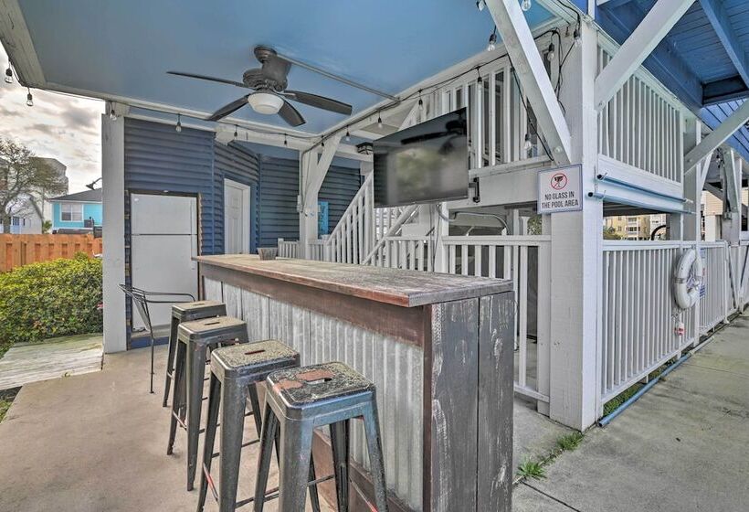 Large Home W/ Hot Tub & Pool: 500 Ft To The Beach