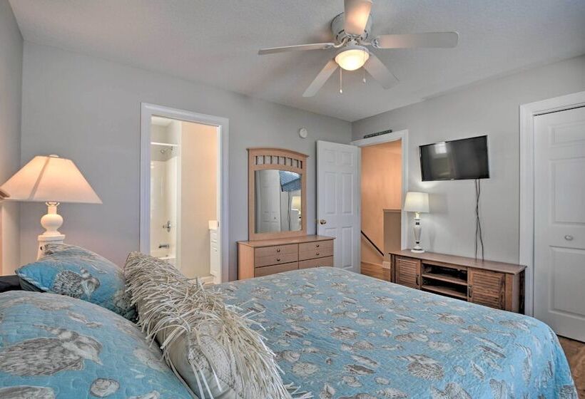 Large Home W/ Hot Tub & Pool: 500 Ft To The Beach