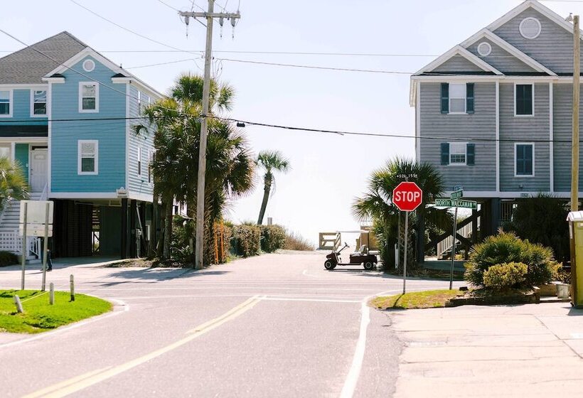 Large Home W/ Hot Tub & Pool: 500 Ft To The Beach