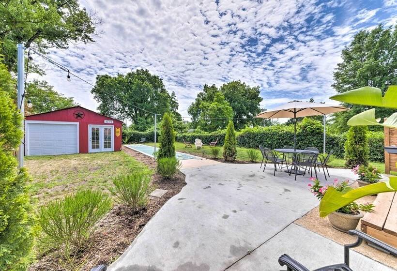 Lucky Dawg  Pet Friendly Abode Near St Louis!