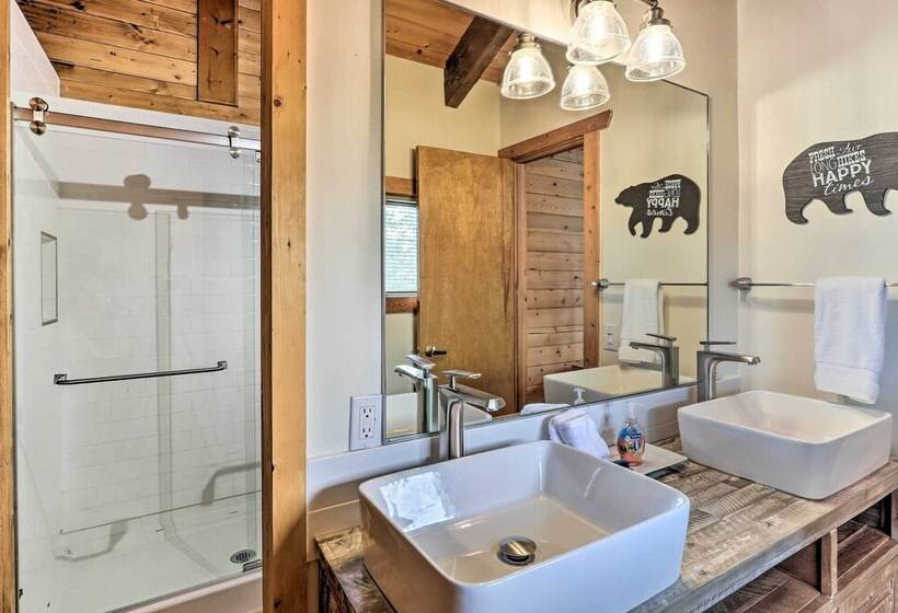 Luxe Pagosa Springs Cabin W/ Sauna & Hot Tub!