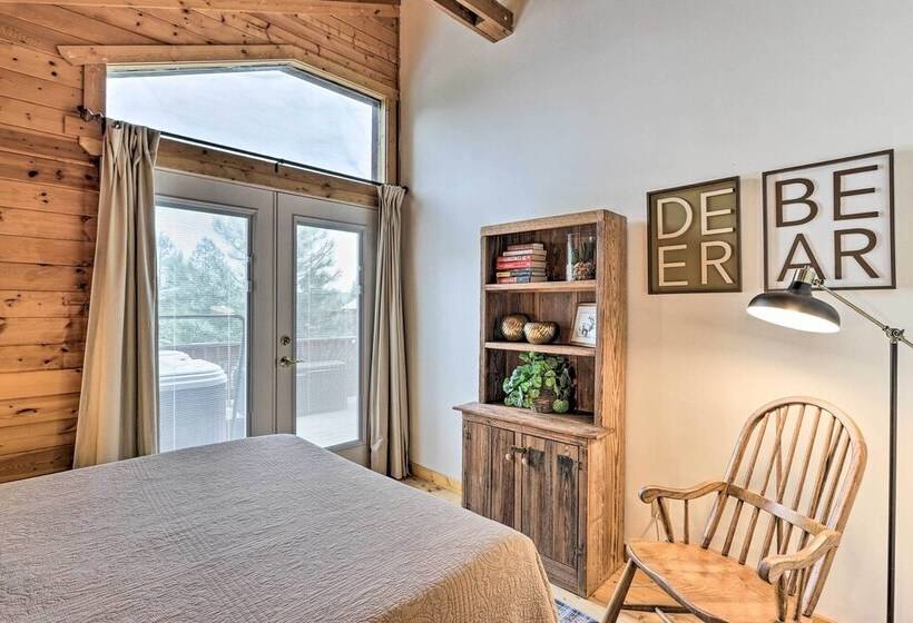 Luxe Pagosa Springs Cabin W/ Sauna & Hot Tub!