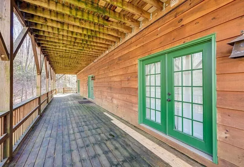 Luxury Cabin W/ Deck < 5 Miles To Sapphire Valley!