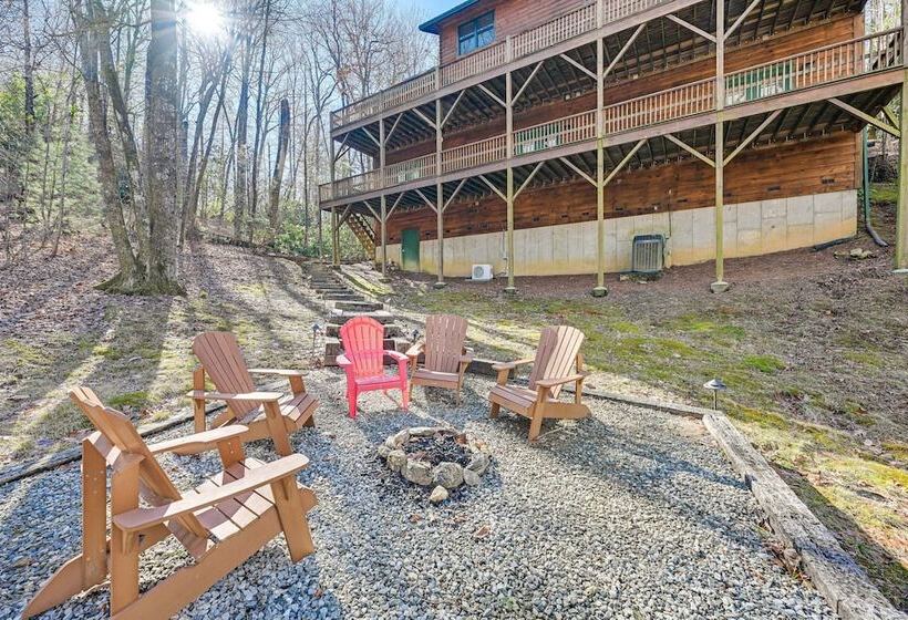 Luxury Cabin W/ Deck < 5 Miles To Sapphire Valley!