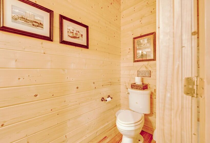 Luxury Cabin W/ Deck < 5 Miles To Sapphire Valley!