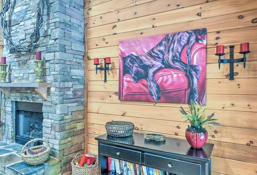 Luxury Cabin W/ Deck < 5 Miles To Sapphire Valley!