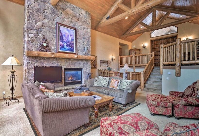 Luxury Lodge On Blue River & Breck Shuttle Route!