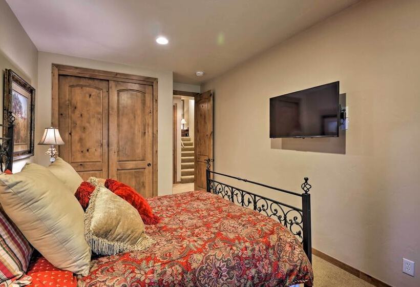 Luxury Lodge On Blue River & Breck Shuttle Route!