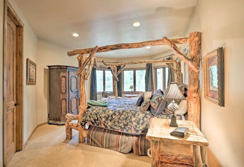 Luxury Lodge On Blue River & Breck Shuttle Route!