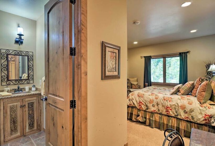 Luxury Lodge On Blue River & Breck Shuttle Route!