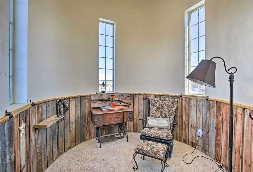 Massive Cabin W/ Game Room, 1 Mi To Bear Lake