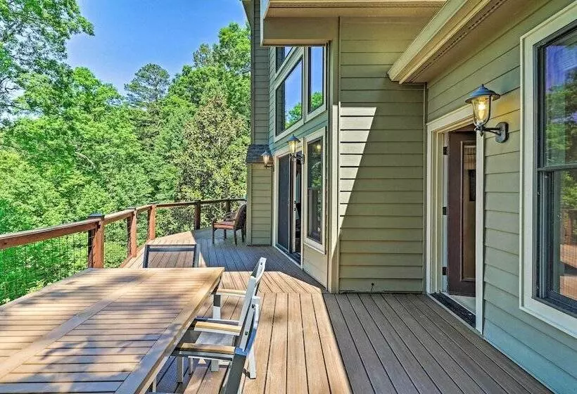 Mountain View Home: Hike, Raft, Golf + More!