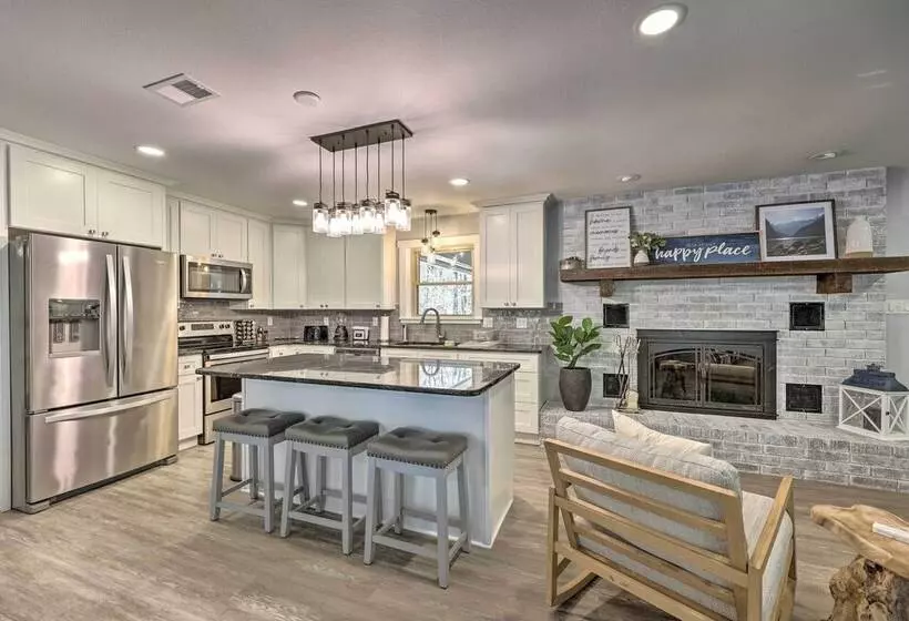 Updated Royal Retreat On 5 Acres:  Hidden Creek