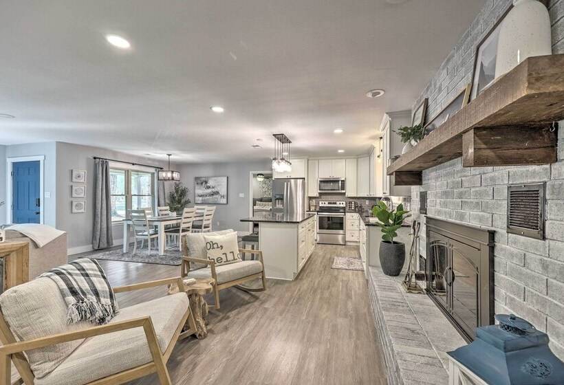 Updated Royal Retreat On 5 Acres:  Hidden Creek