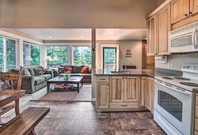 Peace In The Pines: Cle Elum Cabin W/ Trail!