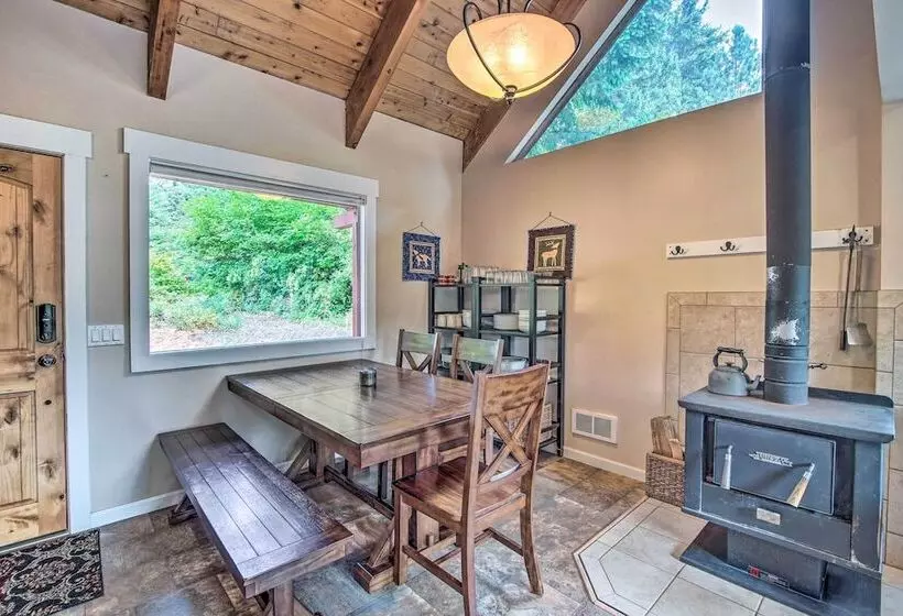 Peace In The Pines: Cle Elum Cabin W/ Trail!