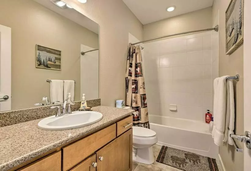 3 Mi To Granby Ranch: Home W/ Hot Tub & Mtn Views!