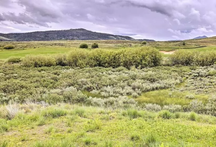 3 Mi To Granby Ranch: Home W/ Hot Tub & Mtn Views!