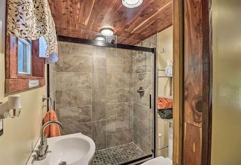 Ouachita River Cabin: Royal Haven W/ Dock!