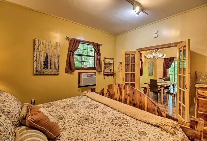 Ouachita River Cabin: Royal Haven W/ Dock!