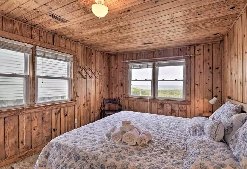 Rustic Beachfront Cottage W/ Deck & Boardwalk