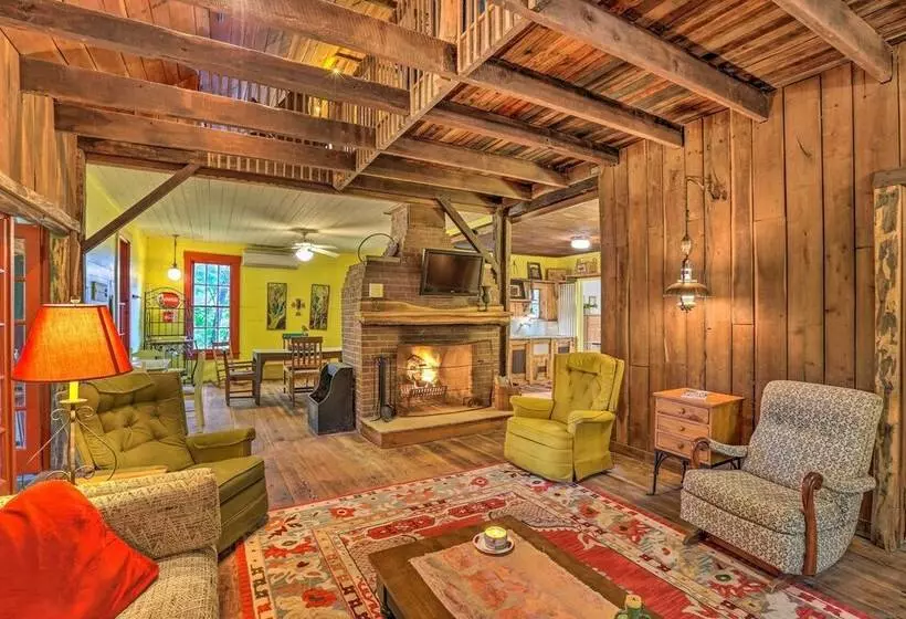 Rustic Cabin In The Woods: 2 Acre Fishing Pond!