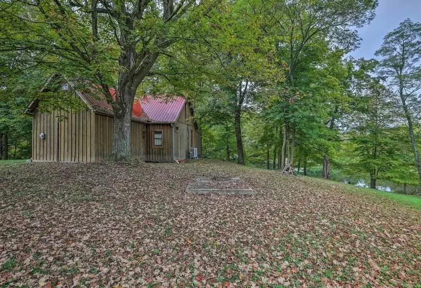 Rustic Cabin In The Woods: 2 Acre Fishing Pond!