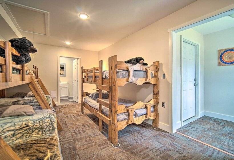 Rustic & Modern Russell Cabin W/ Grill + Deck