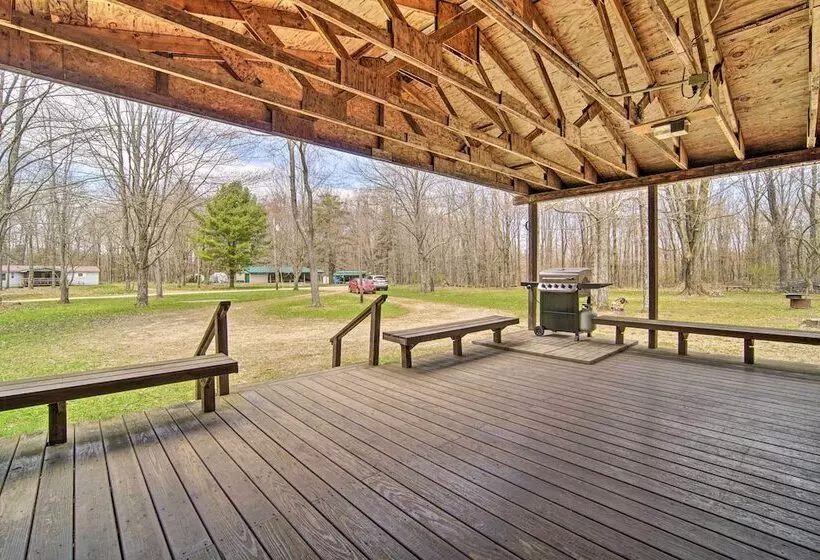 Rustic & Modern Russell Cabin W/ Grill + Deck