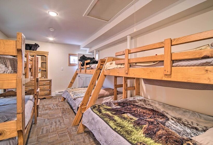 Rustic & Modern Russell Cabin W/ Grill + Deck