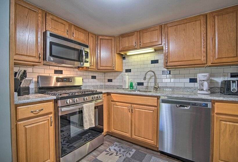 Rustic & Modern Russell Cabin W/ Grill + Deck