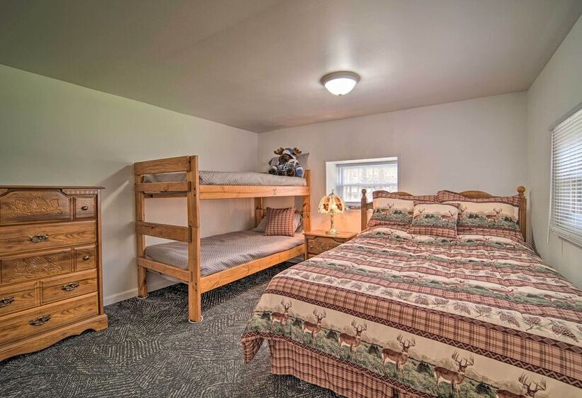 Rustic & Modern Russell Cabin W/ Grill + Deck