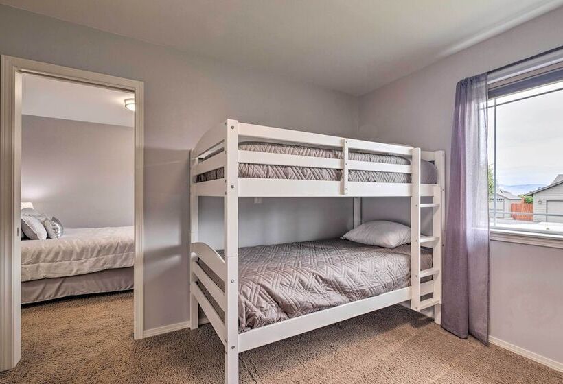 Saddle Rock East: Wenatchee Home < 3 Miles To Town