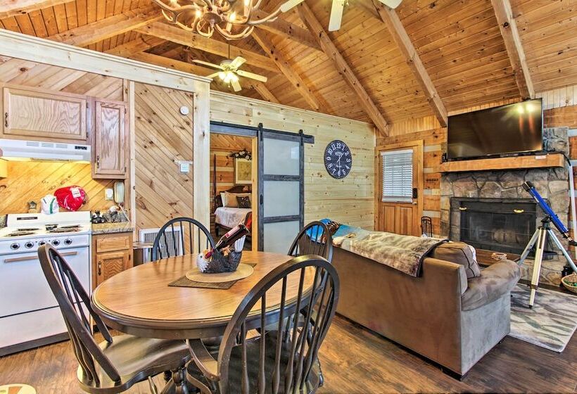Sevierville Cabin W/ Private Hot Tub & Fireplace!