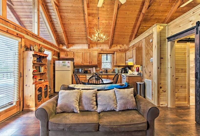 Sevierville Cabin W/ Private Hot Tub & Fireplace!