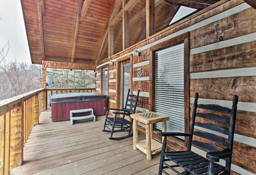 Sevierville Cabin W/ Private Hot Tub & Fireplace!