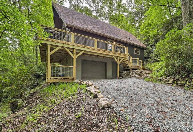 Spacious Cabin   4 Mi To Blue Ridge Parkway!