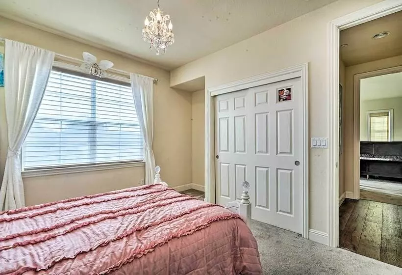 Spacious Home Near California Wine Country!
