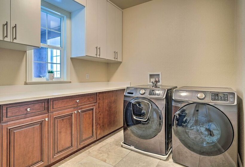 Spacious Home Near California Wine Country!