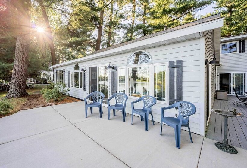 Spacious Home W/ Deck On Lake Chetek!