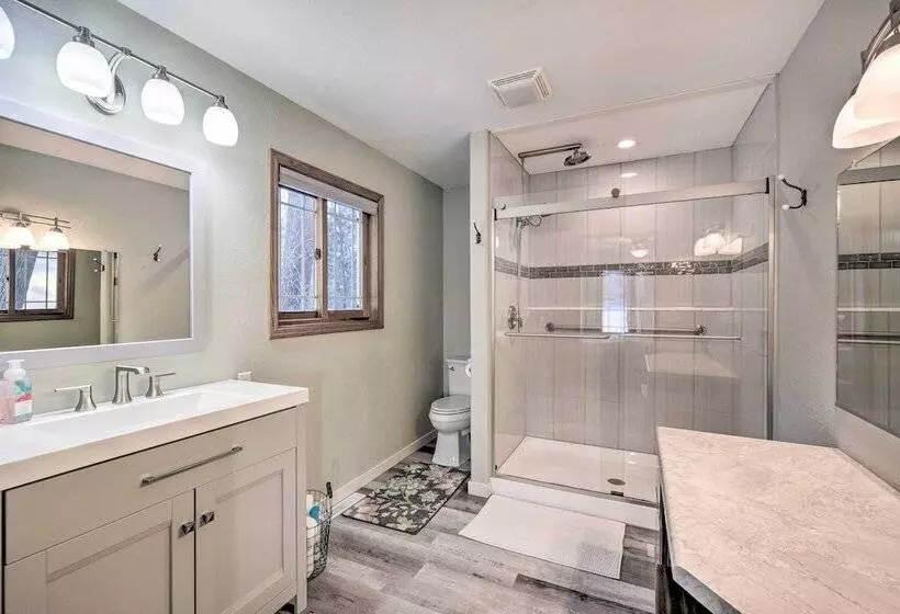 Spacious Home W/ Deck On Lake Chetek!