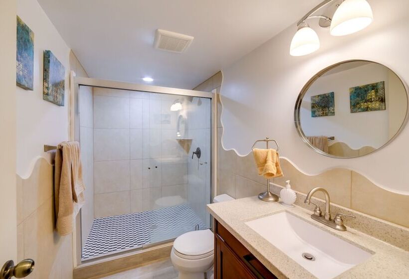 Spacious House On Half Acre < 3 Mi To Beach!