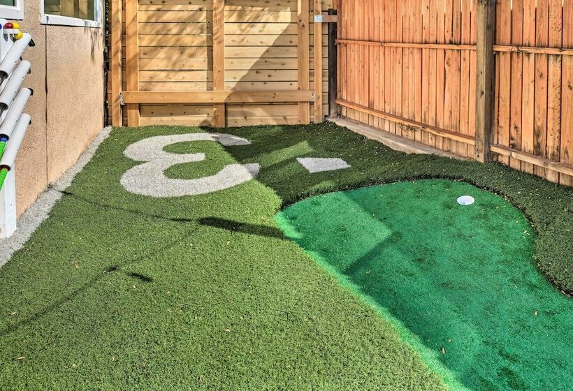 Stylish Albuquerque Home ~ 6 Miles To Downtown!