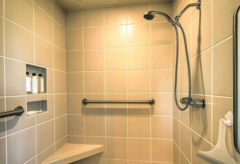 Sunny Big Timber Retreat W/ Spacious Deck!