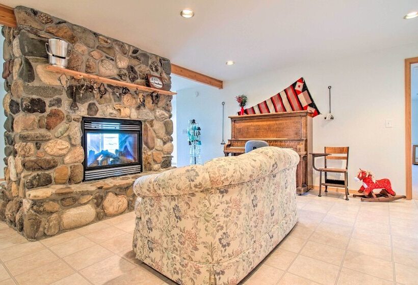 Sunny Big Timber Retreat W/ Spacious Deck!