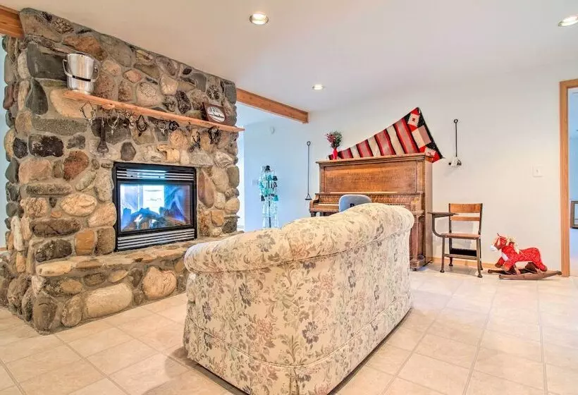 Sunny Big Timber Retreat W/ Spacious Deck!