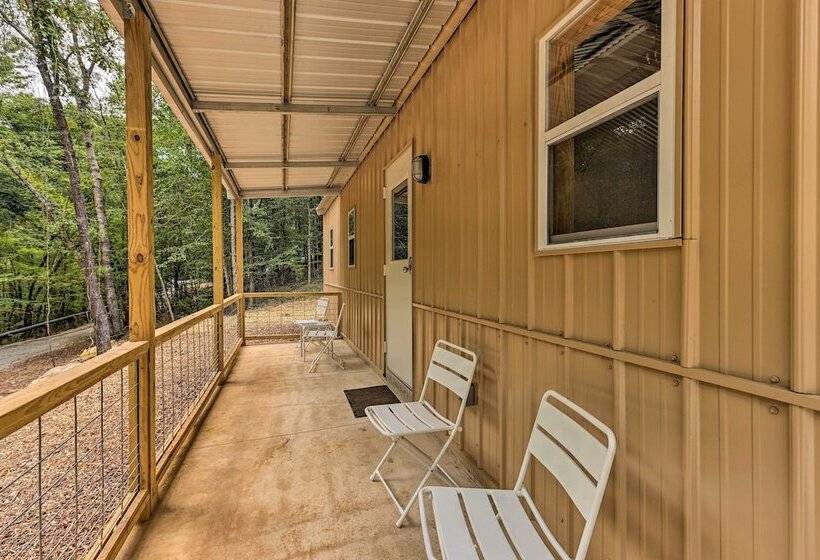 Tallassee Cabin W/ Forest Views Near Creek!