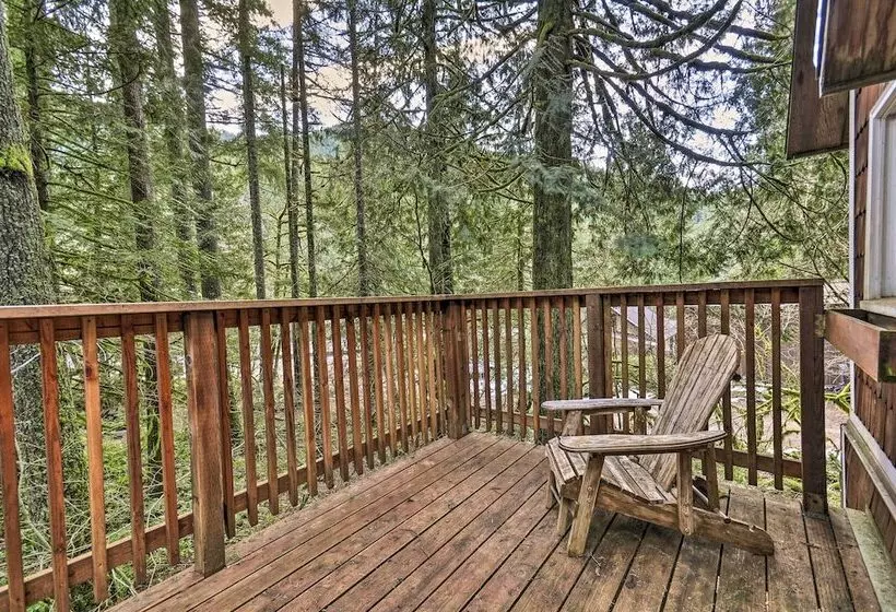 The Sundance Cottage W/ Patio   Near Mt Hood!