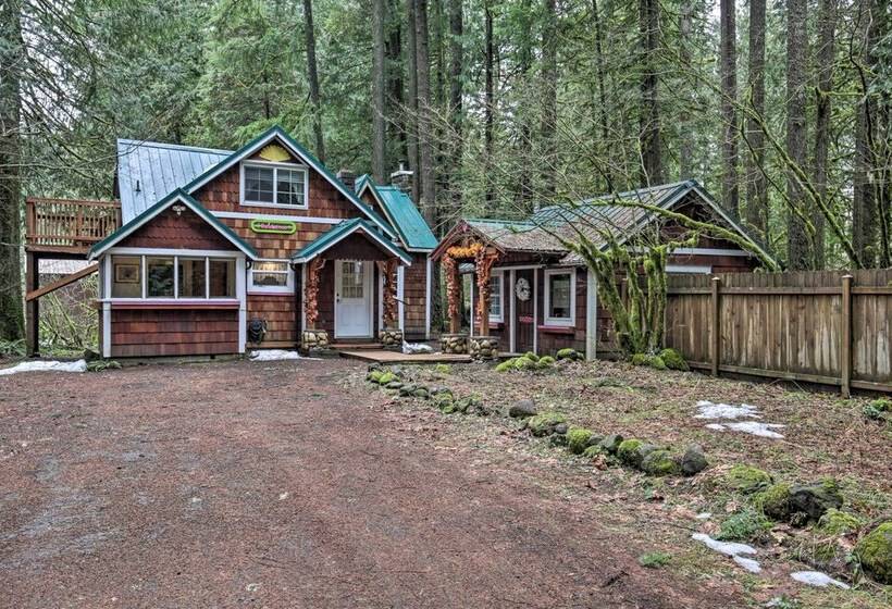 The Sundance Cottage W/ Patio   Near Mt Hood!